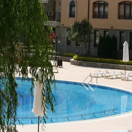 Sunny Beach Rent Royal Sun 内塞伯尔