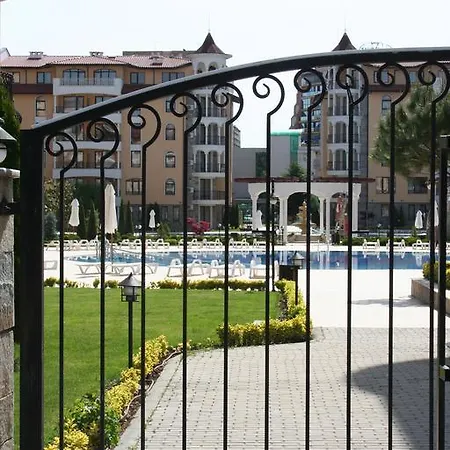 Sunny Beach Rent Royal Sun 内塞伯尔