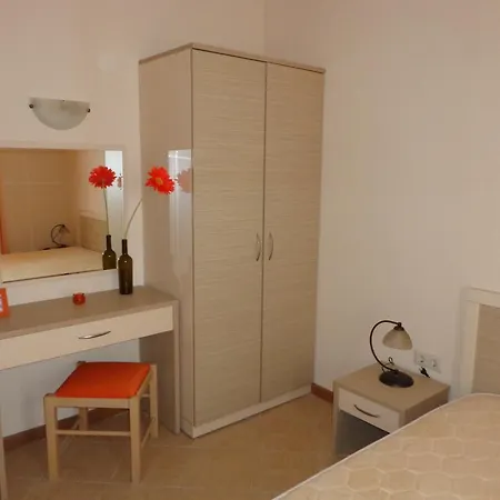 Sunny Beach Rent Royal Sun 아파트 네세부르
