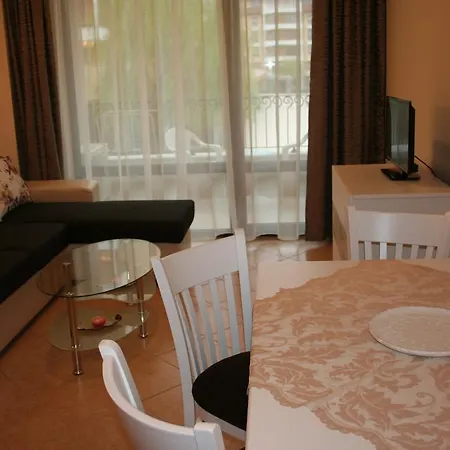 Sunny Beach Rent Royal Sun 네세부르