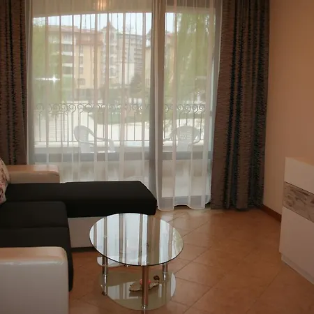 Sunny Beach Rent Royal Sun 아파트 네세부르